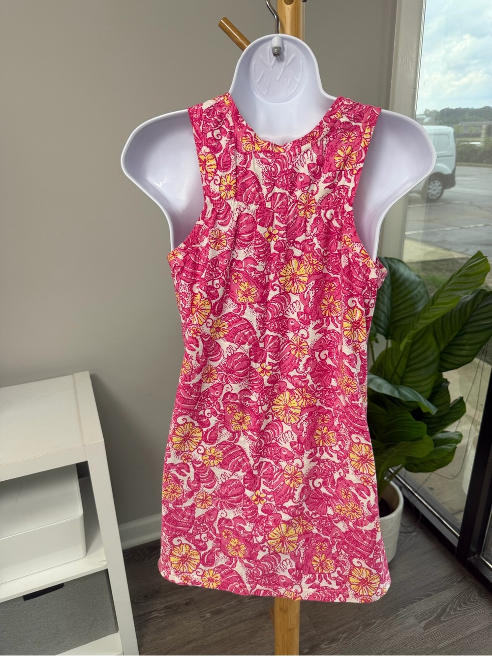 Lilly Pulitzer Gale Tank in Chum Bucket Pink Print size Small - Picture 3 of 9